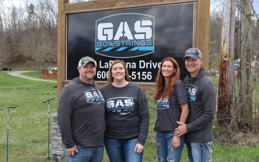 Jack and Sharon Wallace Join GAS Bowstrings